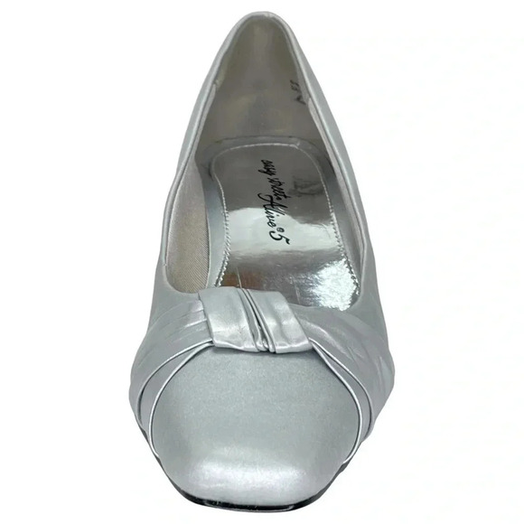 Easy Street Womens Heels 9M Waive Silver Satin - Picture 6 of 13